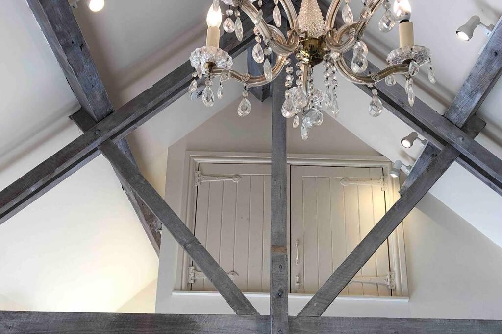 Secluded Romantic Cotswolds Barn - Sleeps 2 To 4 - Near Cirencester - Dog Friendly Villa Kemble Ngoại thất bức ảnh
